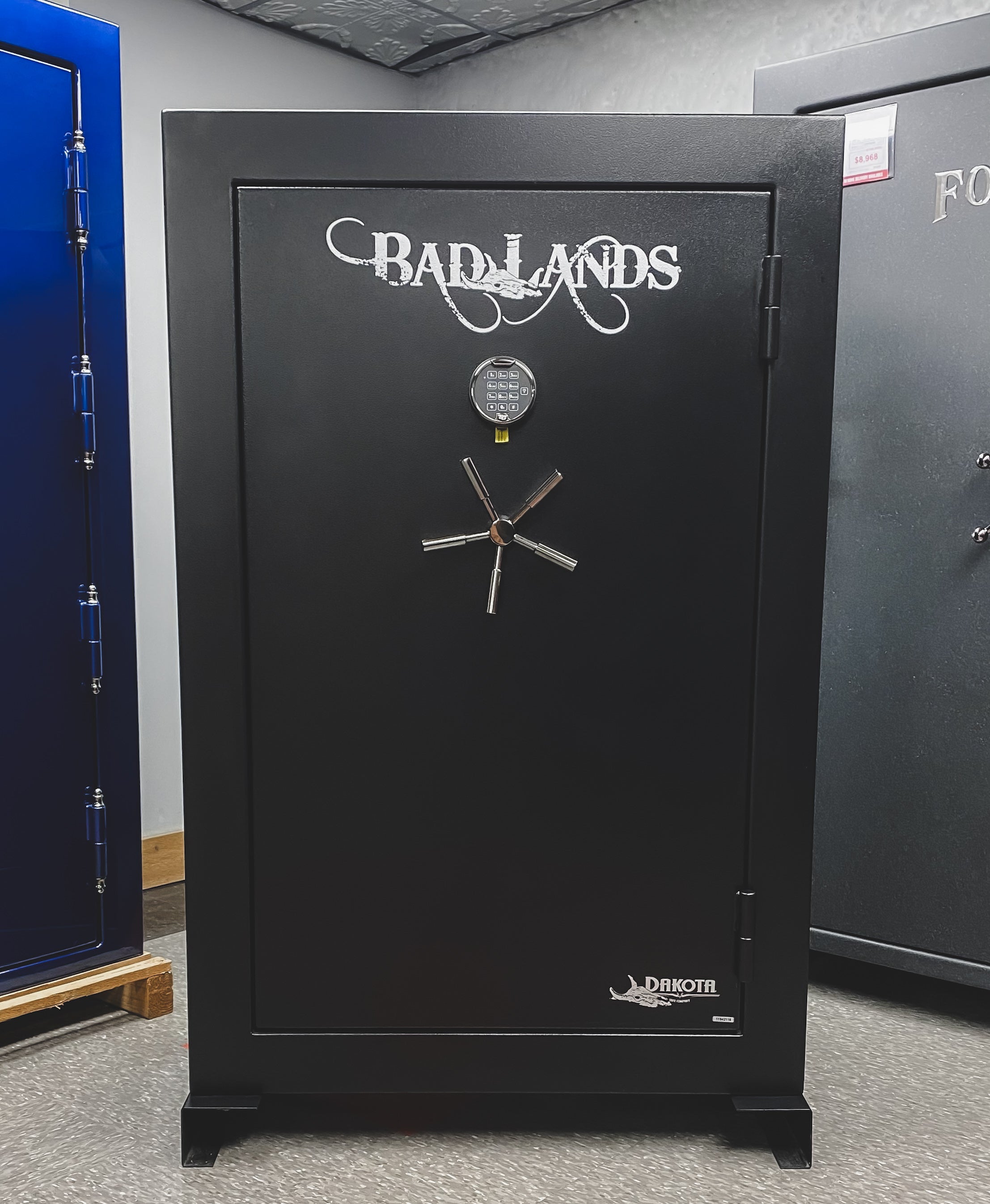 BadLands 5939 Safe